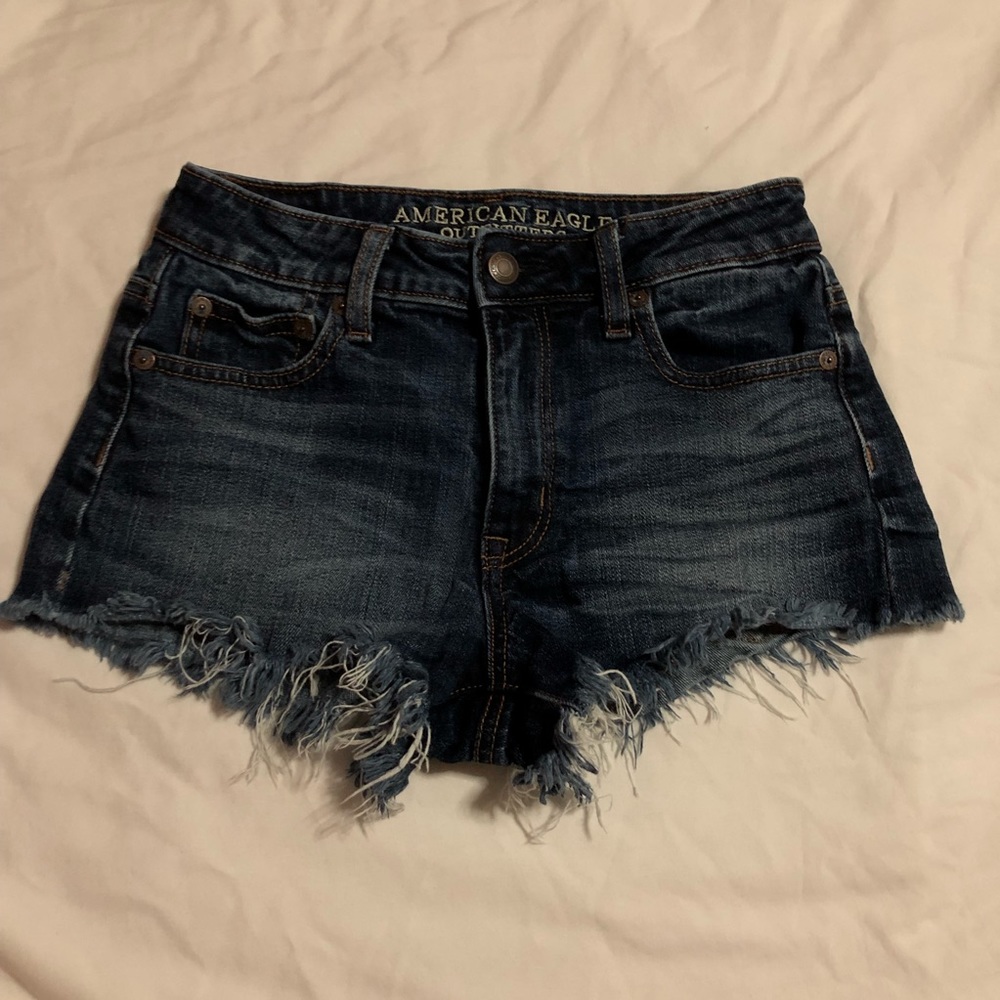 Cut off medium wash shorts